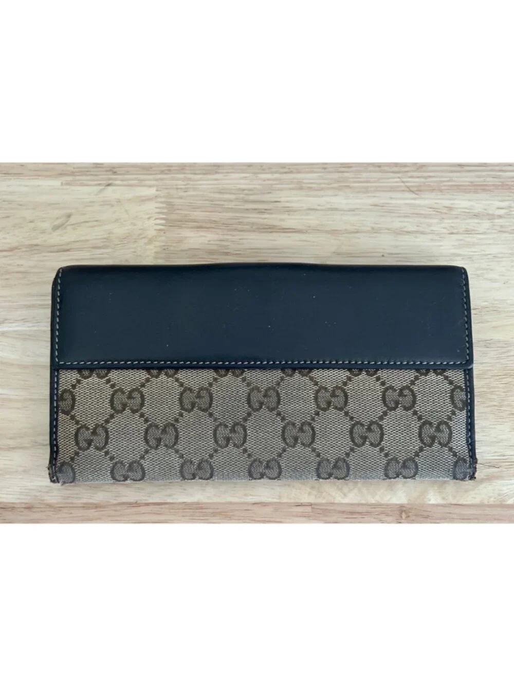 Gucci Brown GG Canvas & Leather Heart Clasp Wallet For Women - Picture 4 of 13